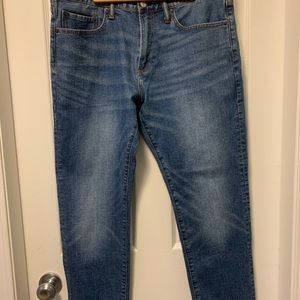 Men’s Gap jeans, slim, 34W X 30L